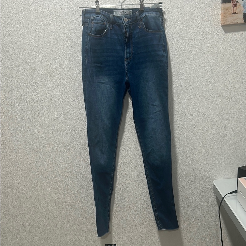 Hollister Women's Dark Blue Skinny Jeans